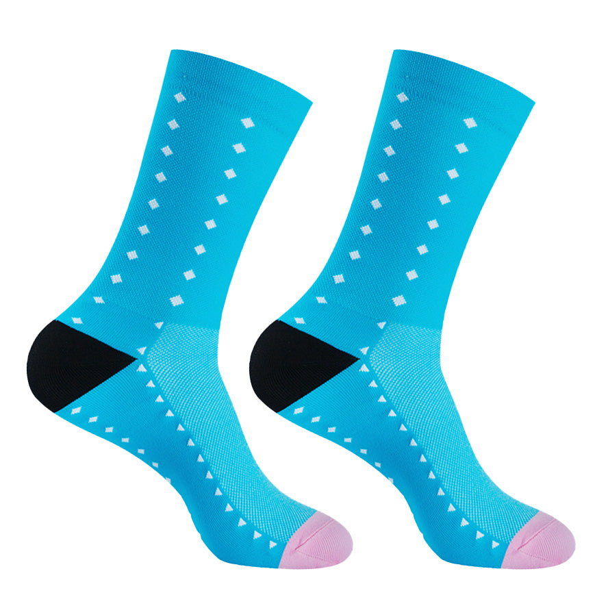 Petites chaussettes de compression colorées pour le sport